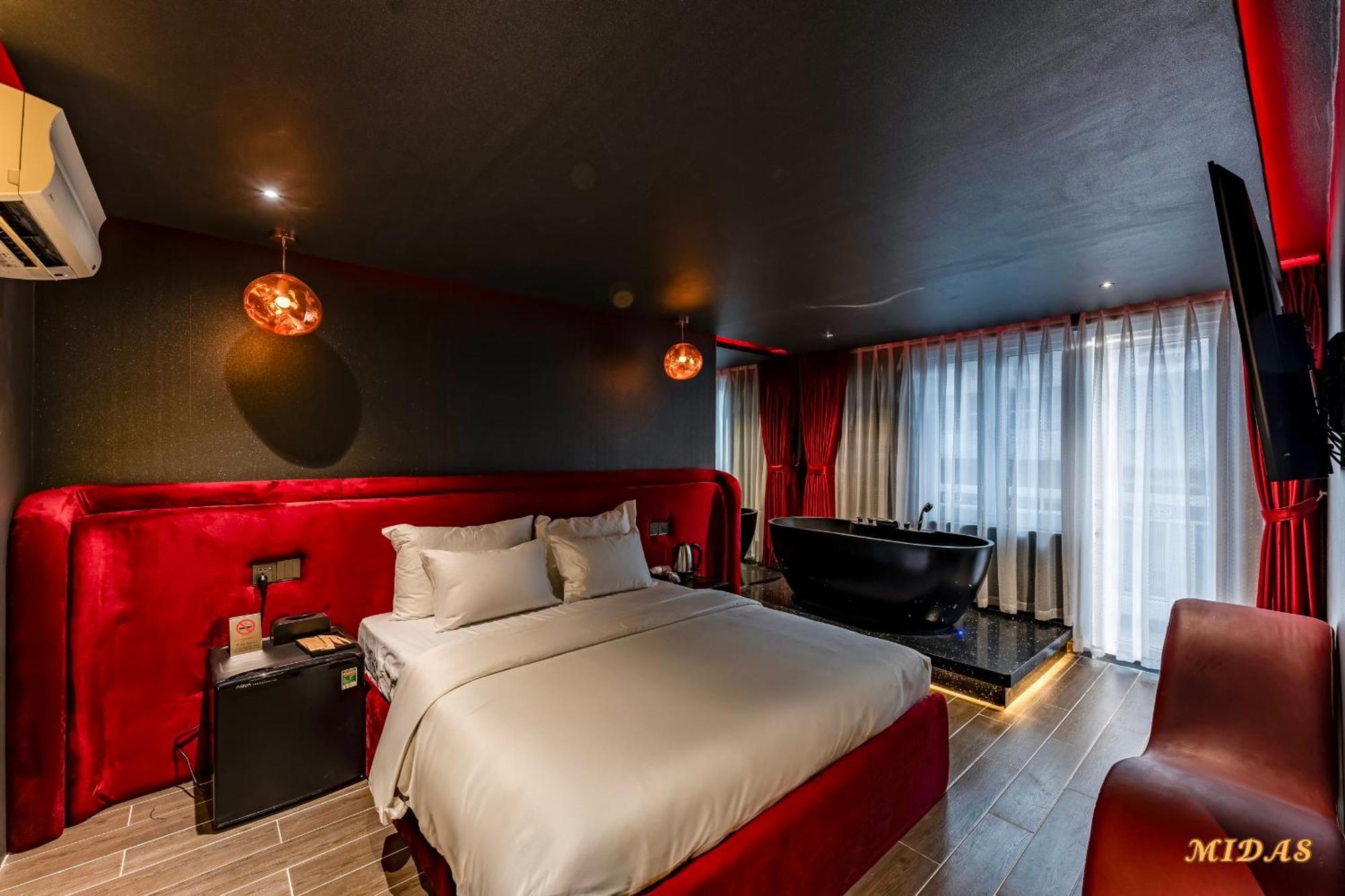 Midas Hotel 2 Ho Chi Minh City Exterior photo