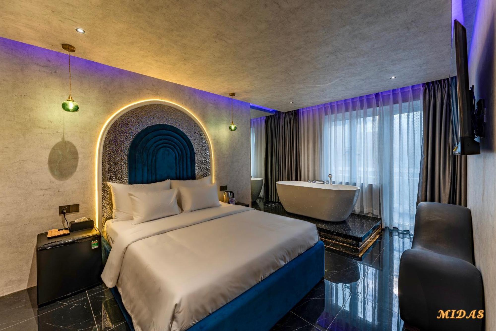 Midas Hotel 2 Ho Chi Minh City Exterior photo